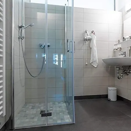 לינה וארוחת בוקר Genesungsort Dammert 3*
